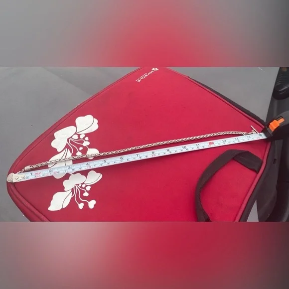 Authentic John Hardy Elegant Silver 925 Heart
Charm braided chain with necklace. - Picture 3 of 10